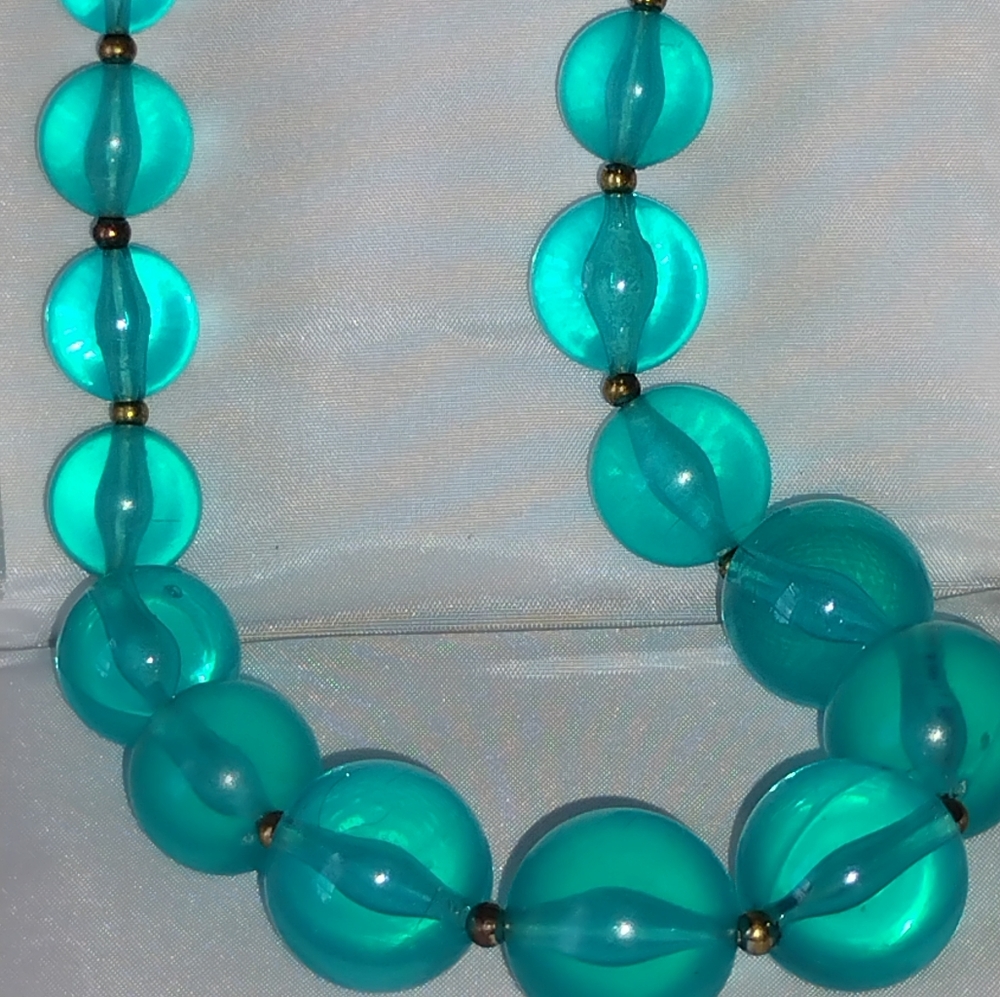 Summer Pool Graduated Translucent Turquoise Beads… - image 7